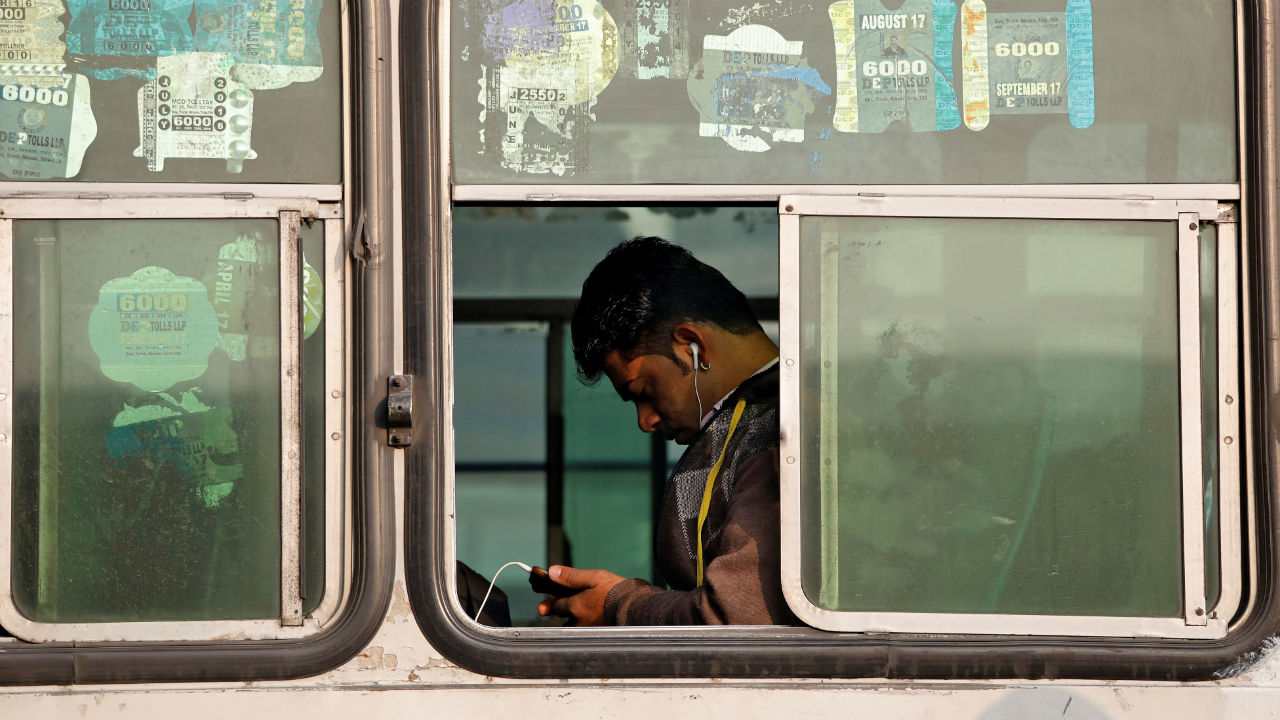 Viewers in India are consuming online video content more than TV: Report Viewers in India are consuming online video content more than TV: Report