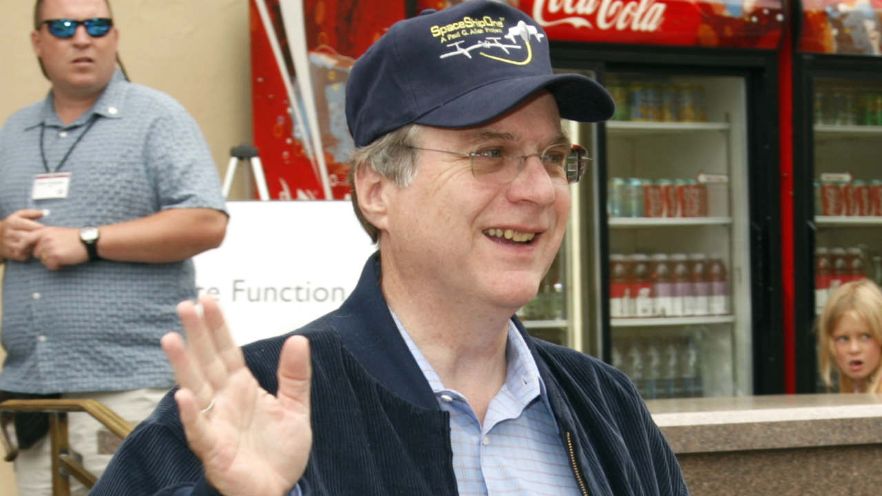 Microsoft co-founder and philanthropist Paul Allen dies from cancer at 65 Microsoft co-founder and philanthropist Paul Allen dies from cancer at 65