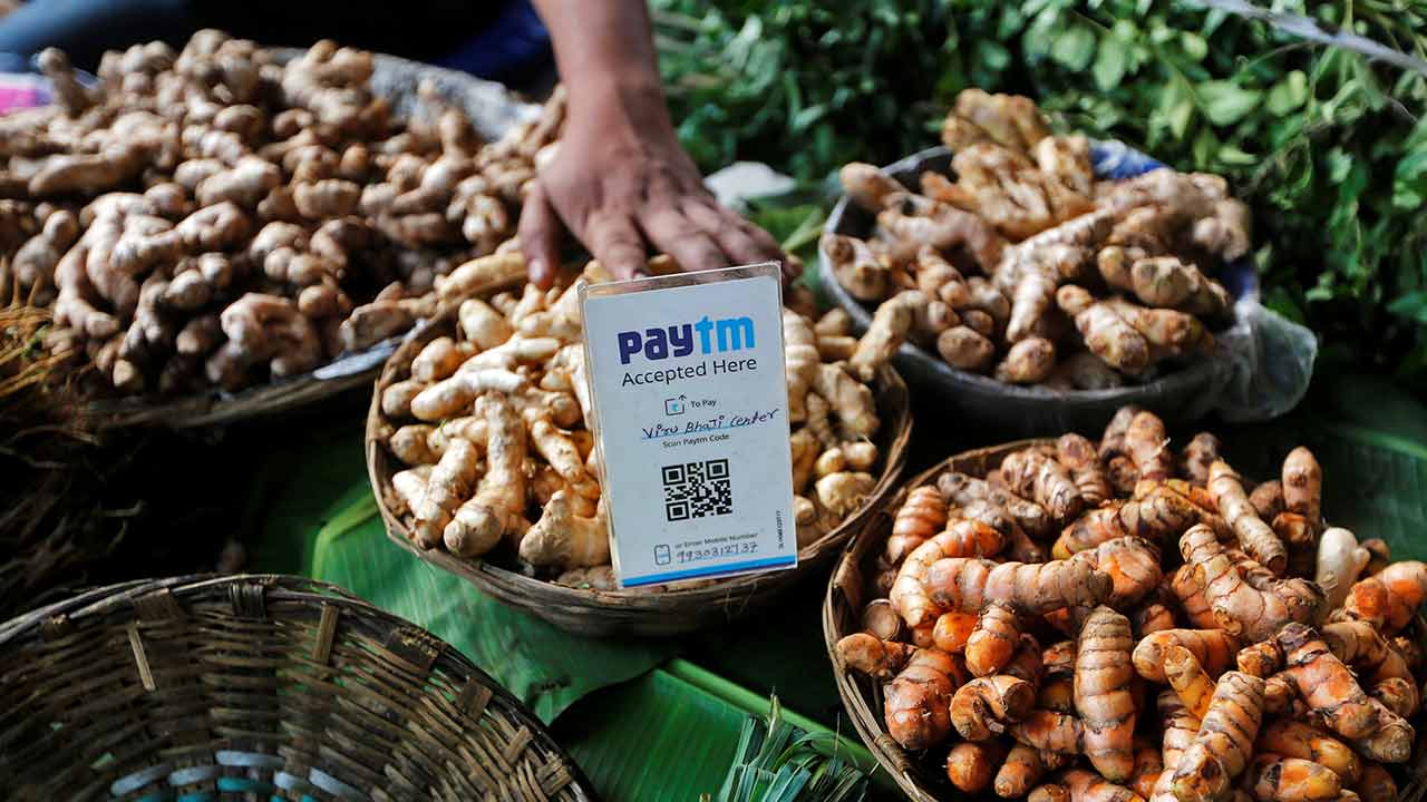 Paytm raises $1 bn from T Rowe, Ant Financials, SoftBank, others Paytm raises $1 bn from T Rowe, Ant Financials, SoftBank, others