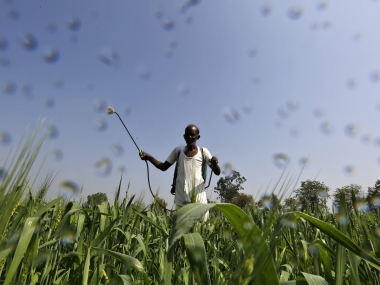 Rural distress: Loan waiver is no panacea; govt should dilute monopoly of APMCs for marketing of agricultural produce Rural distress: Loan waiver is no panacea; govt should dilute monopoly of APMCs for marketing of agricultural produce