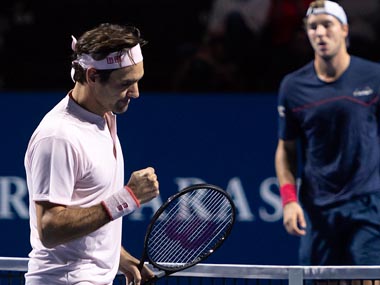 Swiss Indoors: Roger Federer beats Jan-Lennard Struff in straight sets to win 17th consecutive match in Basel Swiss Indoors: Roger Federer beats Jan-Lennard Struff in straight sets to win 17th consecutive match in Basel