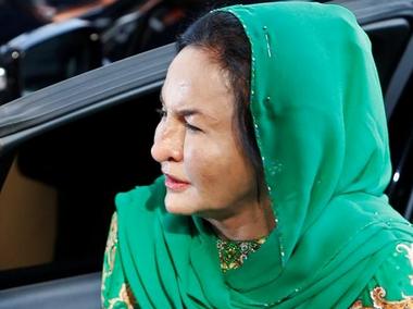 Wife of ex-Malaysian prime minister Najib Razak arrested by anti-corruption agency in multi-billion dollar scandal Wife of ex-Malaysian prime minister Najib Razak arrested by anti-corruption agency in multi-billion dollar scandal