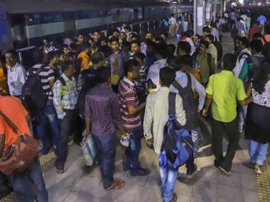 Santragachi foot overbridge stampede: Key Railways official says structure is 'highly inadequate' to handle passenger volume Santragachi foot overbridge stampede: Key Railways official says structure is 'highly inadequate' to handle passenger volume