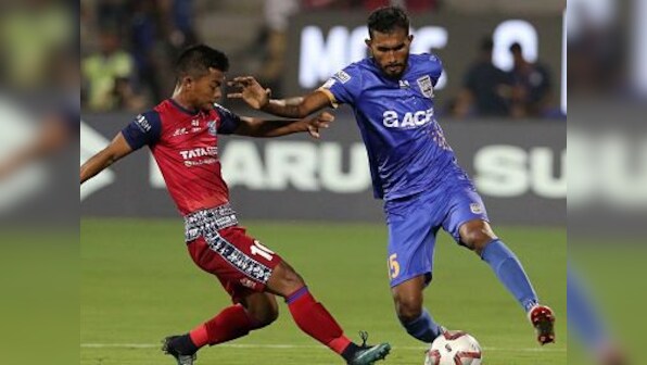 Coronavirus Outbreak: India and Mumbai City FC footballer Subhasish Bose providing meals for daily wage labourers