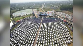 Diwali bonanza to employees: Surat-based diamond merchant Savji Dholakia gifts 600 cars, cash deposits and apartments