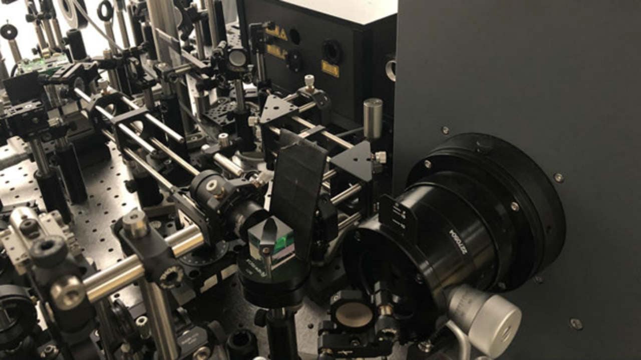 The trillion-frame-per-second compressed ultrafast photography system. Image: INRS