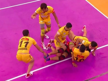 Pro Kabaddi 2018: Telugu Titans maintain winning momentum after beating UP Yoddha 34-29 Pro Kabaddi 2018: Telugu Titans maintain winning momentum after beating UP Yoddha 34-29