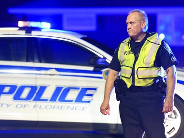 South Carolina standoff: Suspect kills police officer, injures six cops while trying to evade arrest in Florence South Carolina standoff: Suspect kills police officer, injures six cops while trying to evade arrest in Florence