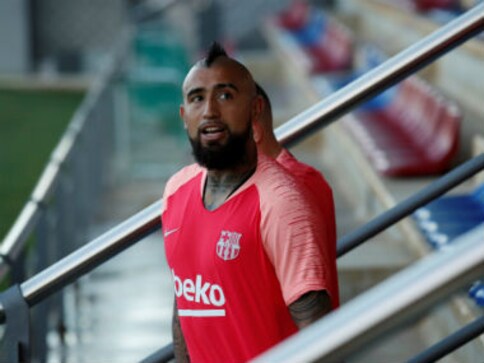 LaLiga: Arturo Vidal casts cloud on Barcelona's fixture against Espanyol after filing complaint over non-payment on bonuses LaLiga: Arturo Vidal casts cloud on Barcelona's fixture against Espanyol after filing complaint over non-payment on bonuses
