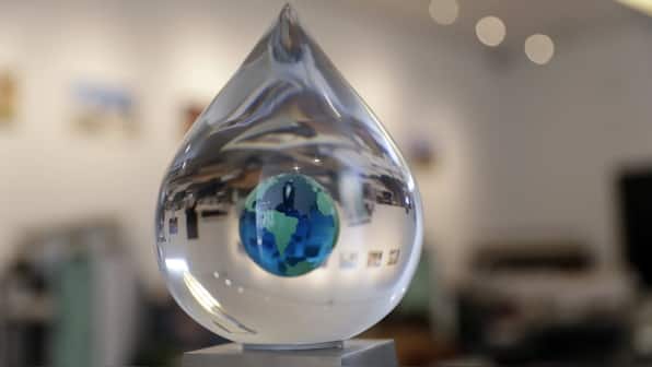 Water out of thin air: California duo's water-making device wins $1.5M XPrize