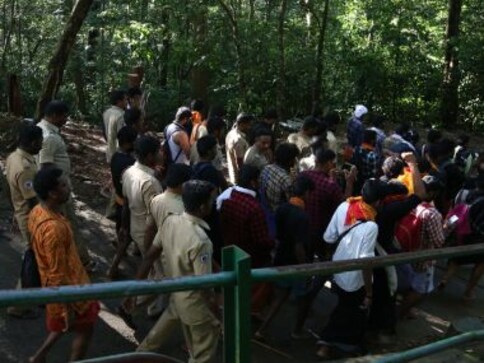 Sabarimala temple protests: New York Times journalist Suhasini Raj's attempt at being first woman to enter Ayyappa shrine foiled Sabarimala temple protests: New York Times journalist Suhasini Raj's attempt at being first woman to enter Ayyappa shrine foiled