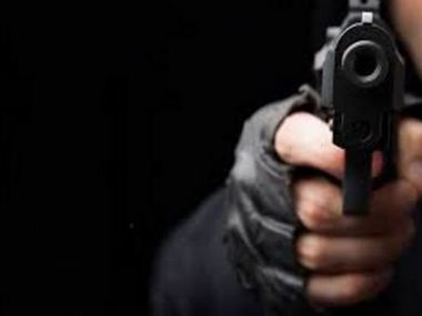 Two persons shot dead at Pakistan's Lahore airport over 'personal enmity'; suspects taken into custody Two persons shot dead at Pakistan's Lahore airport over 'personal enmity'; suspects taken into custody