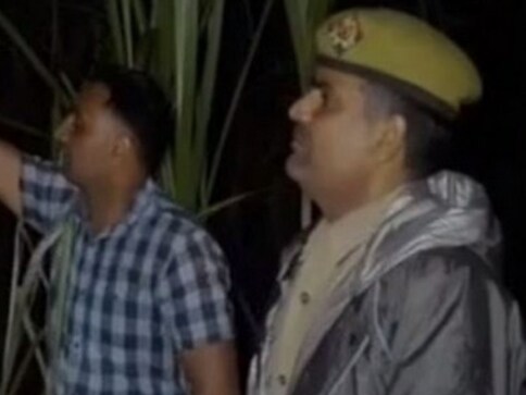 'Thain, thain': UP Police officer mimics gunshots to scare criminals as his weapon gets jammed during Sambhal district encounter 'Thain, thain': UP Police officer mimics gunshots to scare criminals as his weapon gets jammed during Sambhal district encounter