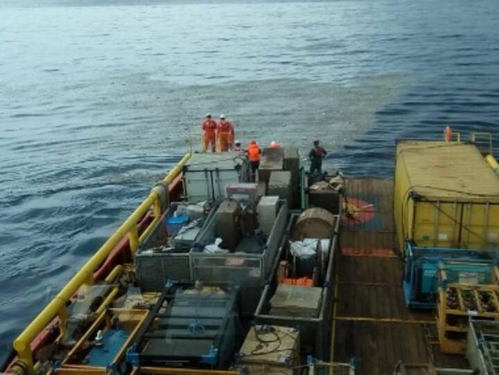 Indonesia's Lion Air flight with 189 aboard crashes off Sumatra; aircraft attempted return to airport before losing contact