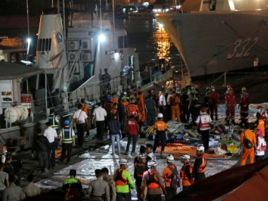 Indonesia Lion Air flight crash: All 189 passengers, crew on board feared dead, says search and rescue agency Indonesia Lion Air flight crash: All 189 passengers, crew on board feared dead, says search and rescue agency