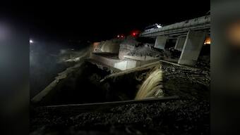Jordan flood: Toll rises to 21, helicopters and teams with sniffer dogs continue search for survivors