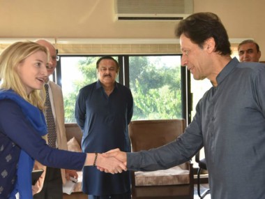 Pakistan 'desperate' for financial help from Saudi Arabia, Imran Khan tells foreign journalists; PM's aide denies 'interview' Pakistan 'desperate' for financial help from Saudi Arabia, Imran Khan tells foreign journalists; PM's aide denies 'interview'