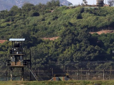 South Korea begins removing mines along border, expects North Korea to do same South Korea begins removing mines along border, expects North Korea to do same