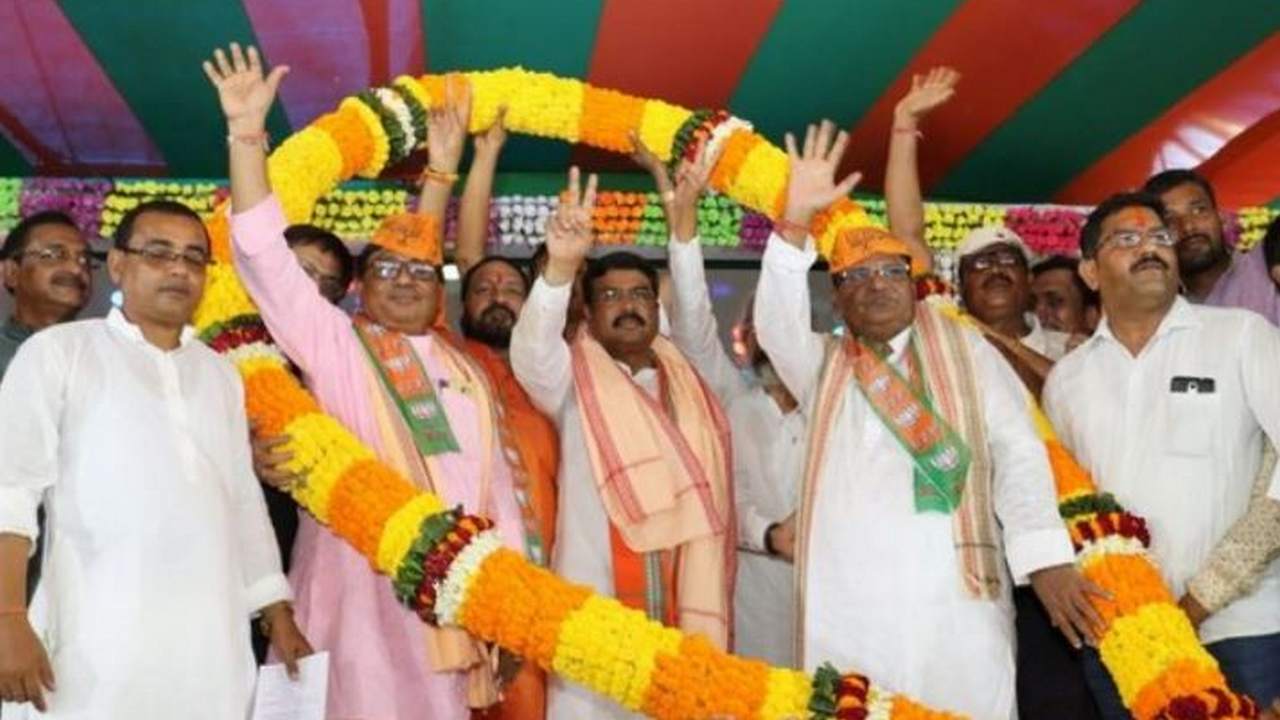 Odisha Congress leaders Padmalochan Panda, Subhankar Mohapatra and ...