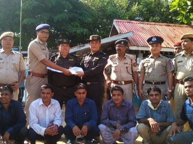 7 Rohingya Muslims deported to Myanmar from Manipur's Moreh; illegal immigrant says 'happy to leave India' 7 Rohingya Muslims deported to Myanmar from Manipur's Moreh; illegal immigrant says 'happy to leave India'