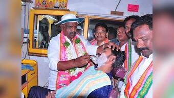 Election campaign: TRS justifies spoon-feeding, bathing voters and other strange tactics as strategy to gain media attention