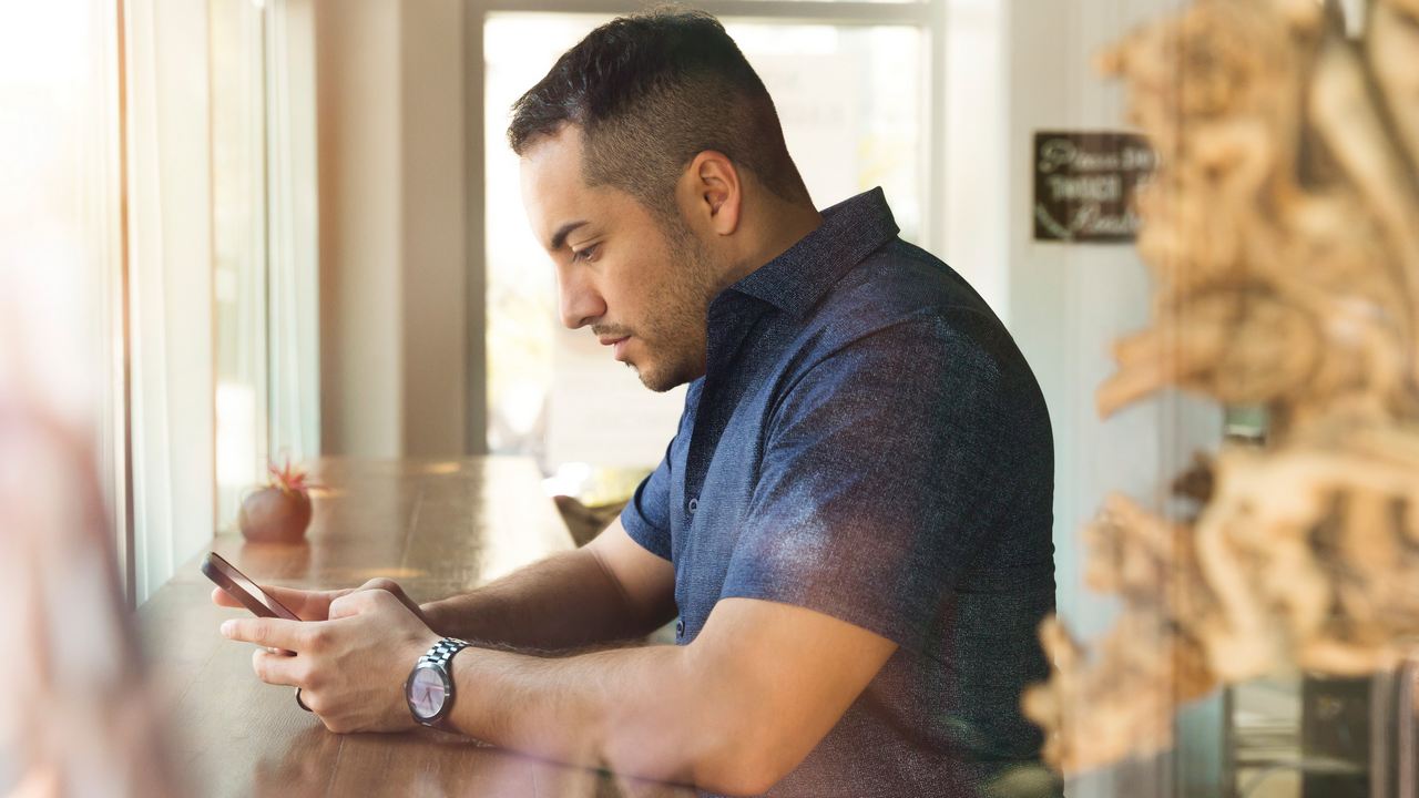 Indians spend more time watching videos online than on TV, finds survey Indians spend more time watching videos online than on TV, finds survey