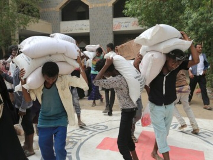 Govt may provide subsidised sugar to 16 crore additional families; mulls supply of extra grains under PDS