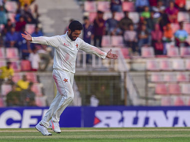 Bangladesh vs Zimbabwe: Sikandar Raza, Tendai Chatara pick three wickets each to give visitors 140-run lead in second innings Bangladesh vs Zimbabwe: Sikandar Raza, Tendai Chatara pick three wickets each to give visitors 140-run lead in second innings