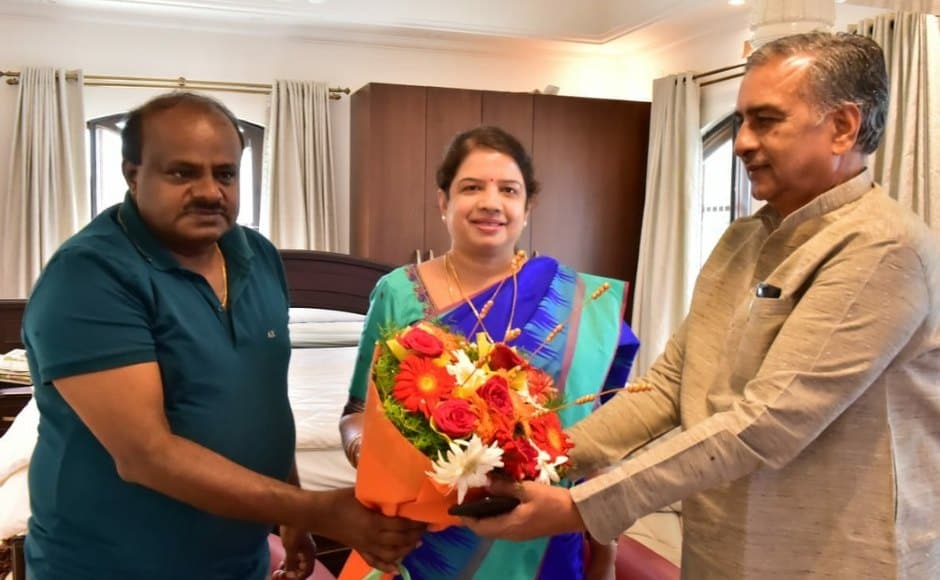 While JD(S) candidate Anitha Kumaraswamy received 12, 5043 votes, BJP's L Chandrashekar got 15, 906 votes at the end of 20th round of counting votes. Kumaraswamy won by a margin of 10, 9137 votes in Ramanagara. Image courtesy: 101Reporters/ Sowmya Rani While JD(S) candidate Anitha Kumaraswamy received 12, 5043 votes, BJP's L Chandrashekar got 15, 906 votes at the end of 20th round of counting votes. Kumaraswamy won by a margin of 10, 9137 votes in Ramanagara. Image courtesy: 101Reporters/ Sowmya Rani