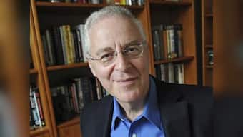 White House Correspondents' Dinner won't feature entertainer for first time in 16 yrs; Ron Chernow to speak instead