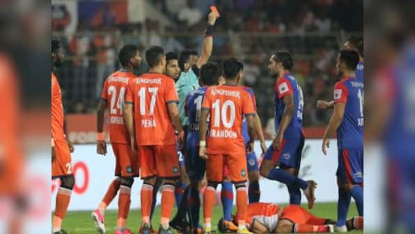 ISL 2018-19: Sunil Chhetri scores winner in heated encounter against FC Goa to take Bengaluru FC joint-top of league