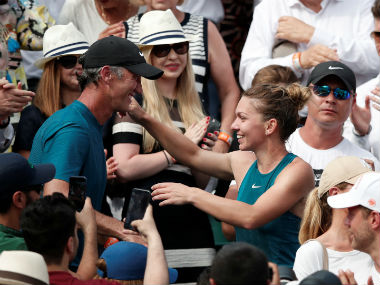 World No 1 Simona Halep's Australian coach Darren Cahill steps down from role due to 'family reasons' World No 1 Simona Halep's Australian coach Darren Cahill steps down from role due to 'family reasons'