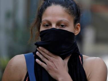 Women's World Boxing Championships: Boxers forced to wear surgical masks, scarves while training due to pollution in New Delhi Women's World Boxing Championships: Boxers forced to wear surgical masks, scarves while training due to pollution in New Delhi