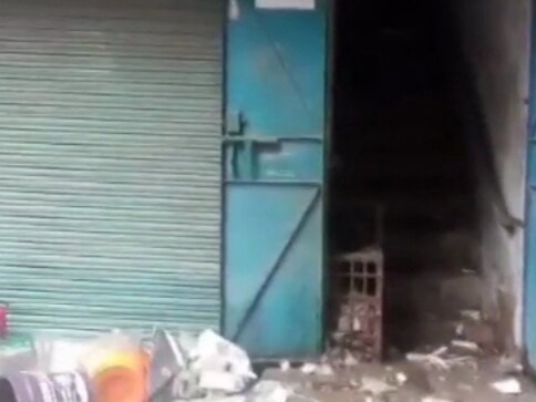Four killed, one injured in Delhi after fire breaks out at factory in Karol Bagh; blaze brought under control Four killed, one injured in Delhi after fire breaks out at factory in Karol Bagh; blaze brought under control