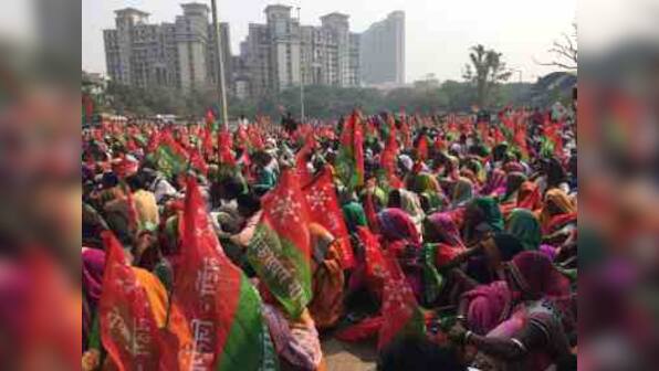 Over 20,000 Maharashtra farmers begin protest march from Thane to Mumbai; demands include drought compensation, loan waiver