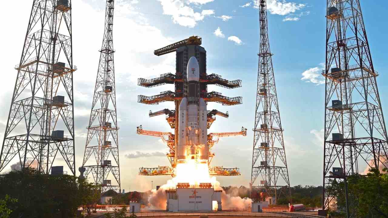 The mighty GSLV-MkIII will be the rocket modified with a crew module for the astronauts in the manned mission. Image courtesy; ISRO