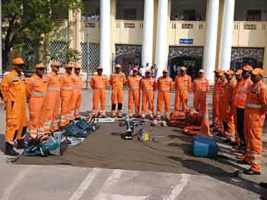 Cyclone Gaja: Thousands evacuated in Tamil Nadu, Puducherry; disaster management apparatus activated Cyclone Gaja: Thousands evacuated in Tamil Nadu, Puducherry; disaster management apparatus activated