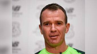 Glenn Whelan to captain Republic of Ireland against Northern Ireland over a year after last international appearance