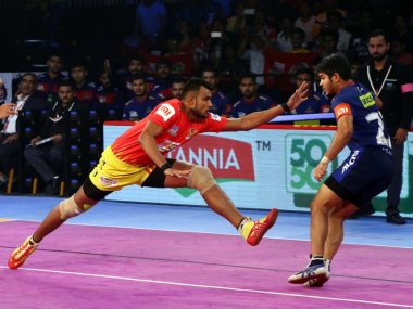 Pro Kabaddi League 2018: Gujarat Fortunegiants end home leg on positive note with comfortable win over Haryana Steelers Pro Kabaddi League 2018: Gujarat Fortunegiants end home leg on positive note with comfortable win over Haryana Steelers