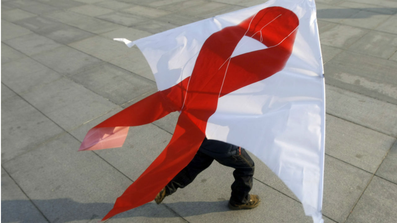 Researchers develop portable, low-cost cellphone-based diagnostic tool to detect HIV Researchers develop portable, low-cost cellphone-based diagnostic tool to detect HIV