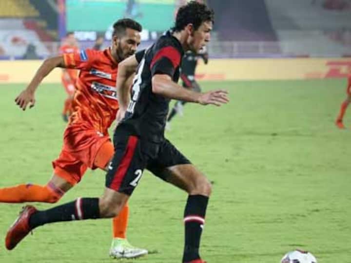 ISL 2018-19: NorthEast United FC climb to second spot with two-goal victory over wasteful FC Pune City ISL 2018-19: NorthEast United FC climb to second spot with two-goal victory over wasteful FC Pune City