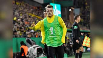 Marco Reus sits out of Germany training session due to foot injury sustained in Borussia Dortmund's win over Bayern Munich