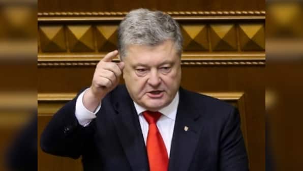 Ukrainian president says country under threat of 'full-scale war' with Russia, increases military presence along border