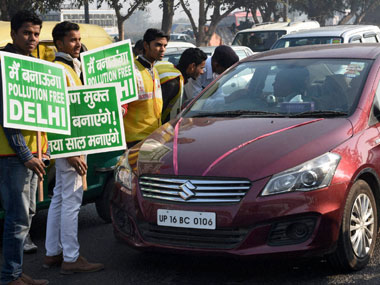 Delhi pollution: EPCA boss Bhure Lal's idea to ban all non-CNG vehicles symptomatic of bureaucratic stupidity Delhi pollution: EPCA boss Bhure Lal's idea to ban all non-CNG vehicles symptomatic of bureaucratic stupidity