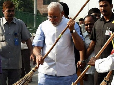 Swachh Bharat or Modi@72: The Prime Minister for Cleanliness on World Cleanup Day Swachh Bharat or Modi@72: The Prime Minister for Cleanliness on World Cleanup Day