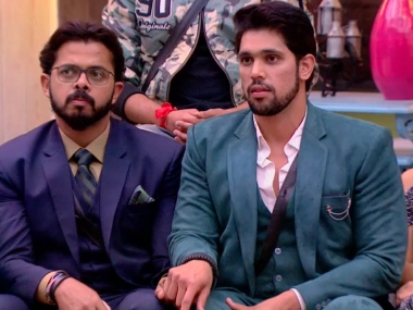 Bigg Boss 12, 17 November, Day 62 written updates: Salman Khan expels Shivashish from the house Bigg Boss 12, 17 November, Day 62 written updates: Salman Khan expels Shivashish from the house