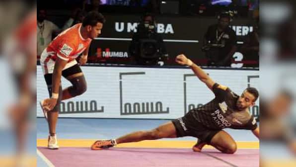 Pro Kabaddi League 2018: U Mumba ease past Puneri Paltan; Bengaluru Bulls top Zone B after win over UP Yoddha