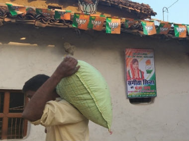 Chhattisgarh polls: Farmers in Dhamtari, Balod districts wracked by drought, non-payment of crop insurance for 2017 Chhattisgarh polls: Farmers in Dhamtari, Balod districts wracked by drought, non-payment of crop insurance for 2017