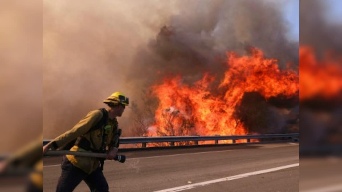 California wildfires toll reaches 83: 560 names remain on missing list; 13,000 homes destoryed so far in blaze