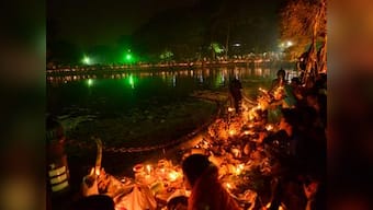 Chhath Puja celebrations take place at Kolkata's Rabindra Sarobar lake despite NGT ban, activists' campaign